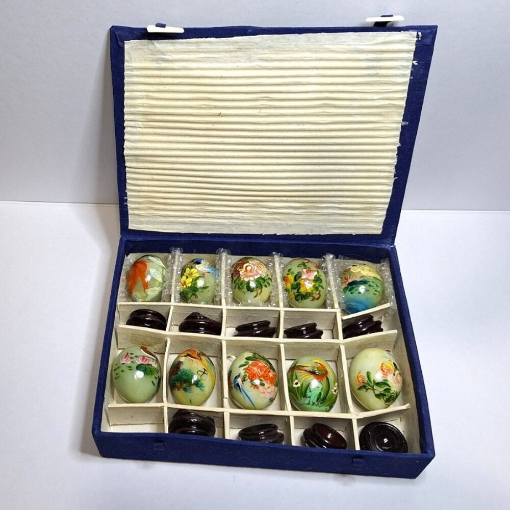 Vintage Jade Stone Mini Eggs